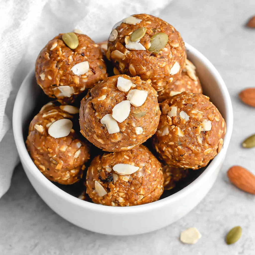 PUMPKIN PROTEIN BALLS: SNACK HEAVEN