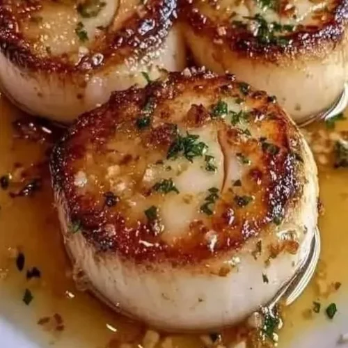 Garlic Butter Baked Scallops – Easy Restaurant-Style Favorite 2 11 - Garlic Butter Baked Scallops – Easy Restaurant-Style Favorite