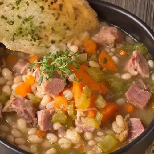 Soup Beans with Ham Hocks – The Cozy Appalachian Classic You’ll Crave All Winter 2 WhatsApp Image 2025 11 13 at 19.40.25 b38b7381 - Soup Beans with Ham Hocks – The Cozy Appalachian Classic You’ll Crave All Winter