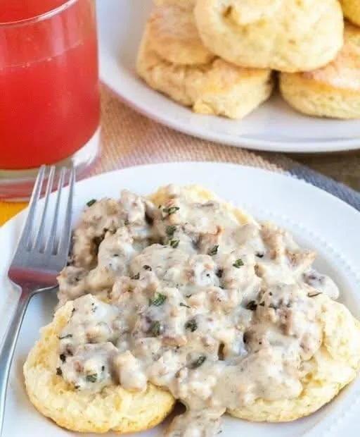 Biscuits and Gravy – The Ultimate Southern Breakfast Comfort 1 WhatsApp Image 2025 11 25 at 20.01.05 cad9d1bc - Biscuits and Gravy – The Ultimate Southern Breakfast Comfort