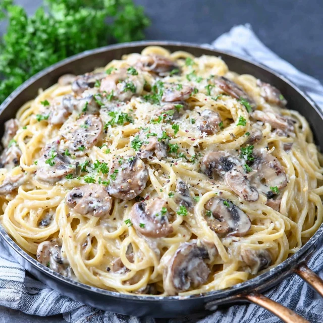 FOOLPROOF CREAMY GARLIC MUSHROOM PASTA