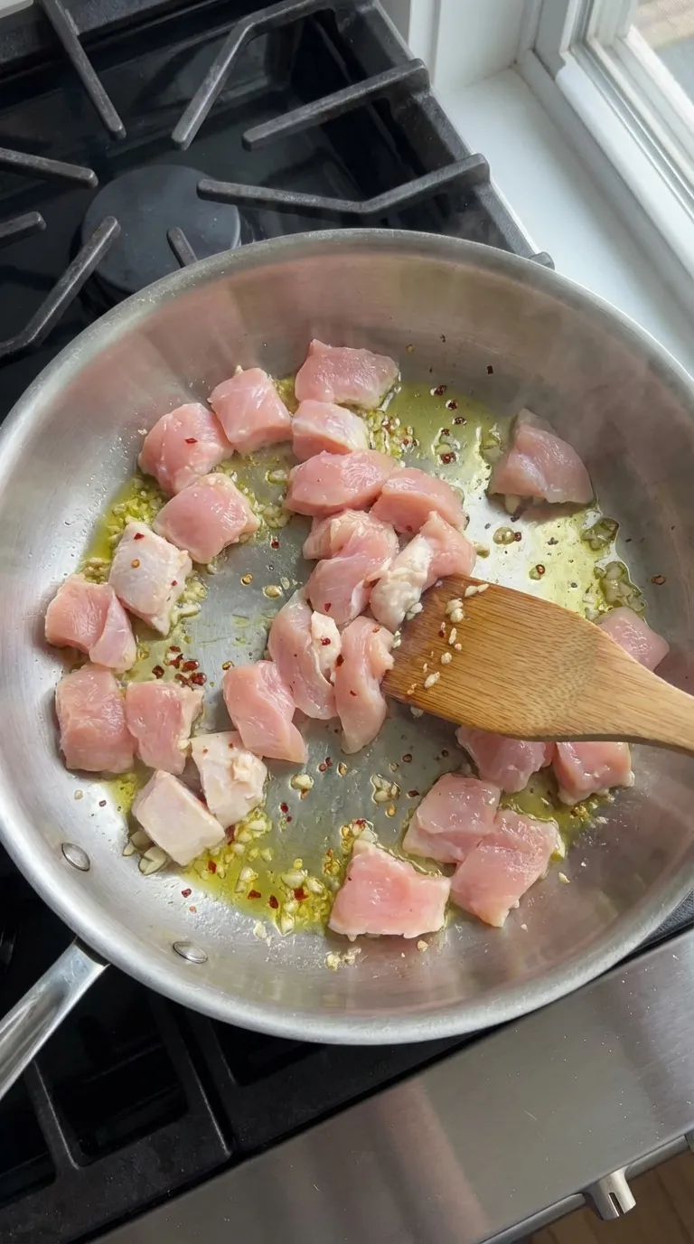 DREAMY CREAMY PESTO CHICKEN PASTA BAKE 3 How to Make Creamy Pesto Chicken Pasta Bake